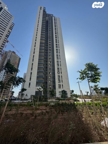 אמנון ליפקין שחק 