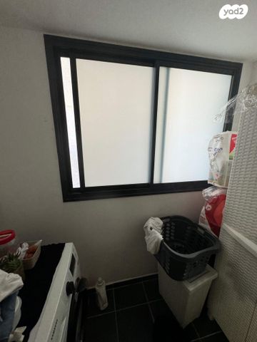 דירה, הרב אבא אבוחצירה, שדרות בפארק, שדרות