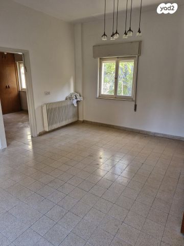 דירה, חזקיהו המלך, קטמון הישנה, ירושלים