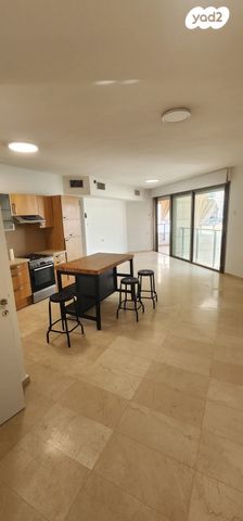 דירה, לוין קיפניס 5, המשתלה, תל אביב יפו