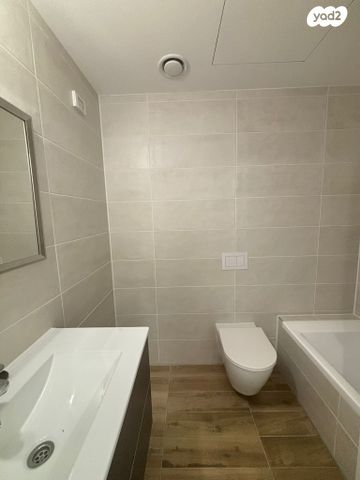 דירה, תוצרת הארץ, נחלת יצחק, תל אביב יפו