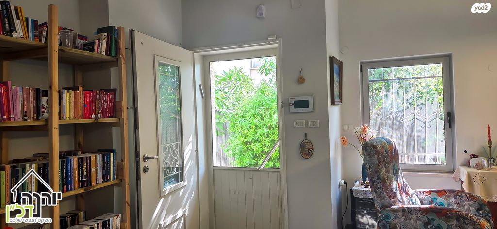 דו משפחתי, כפר תבור