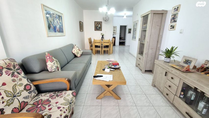 ארלוזורוב 24