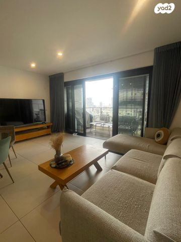 ניסים אלוני 2