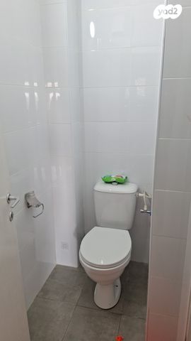 דירה, הרב אונטרמן, פתח תקווה