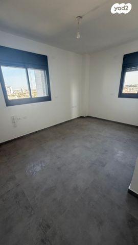 דירה, הרב הרצוג 6, צפון מערב מרכז העיר, נתניה