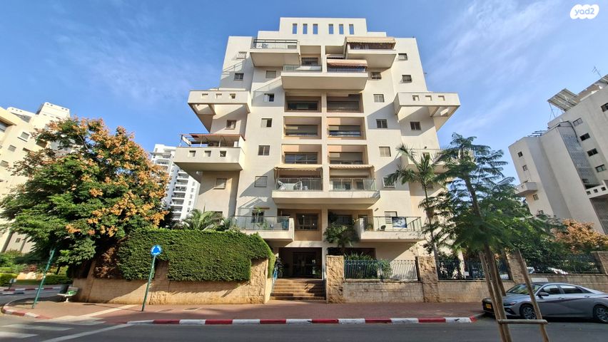 דירה, אהרון כצנלסון, נווה גן, פתח תקווה