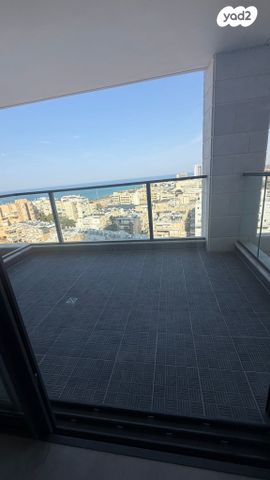 דירה, הרב הרצוג 6, צפון מערב מרכז העיר, נתניה