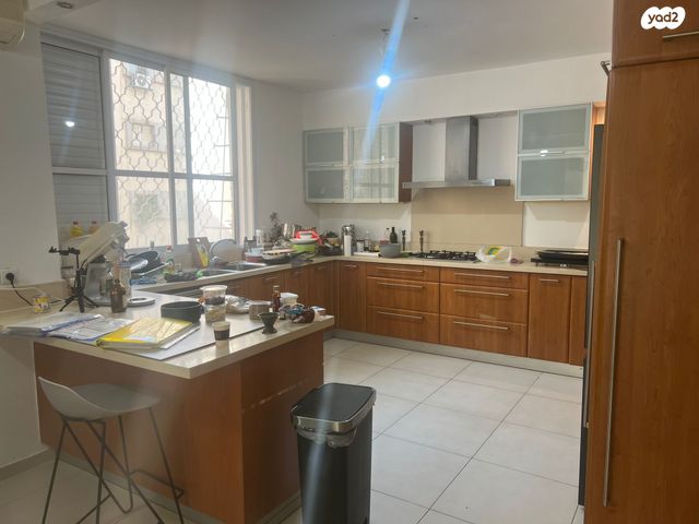 דירה, רעננה