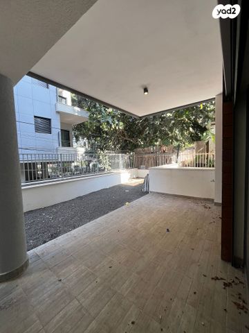 דירת גן, אלרואי 39, תל יהודה, רמת גן