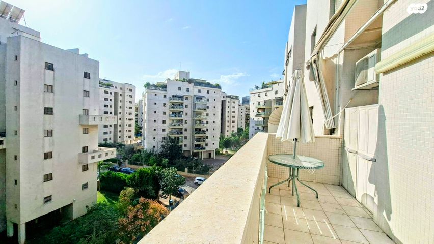 אהרון כצנלסון 