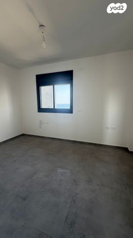 דירה, הרב הרצוג 6, צפון מערב מרכז העיר, נתניה