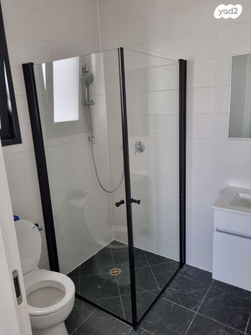 דירה, דרך ארץ 40, עיר היין, אשקלון