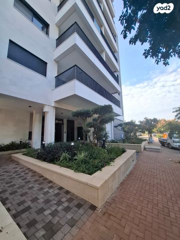 דירה, החורש, רעננה