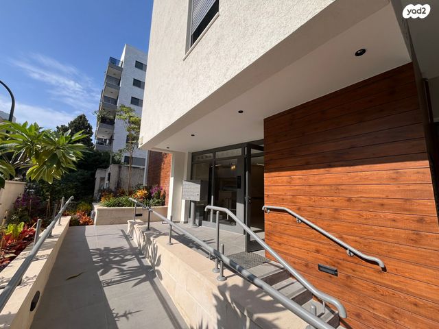 דירת גן, אלרואי 39, תל יהודה, רמת גן