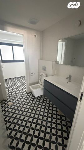 דירה, הרב הרצוג 6, צפון מערב מרכז העיר, נתניה