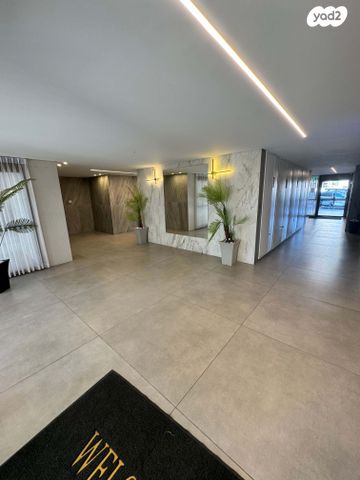 דירה, הרב אבא אבוחצירה, שדרות בפארק, שדרות