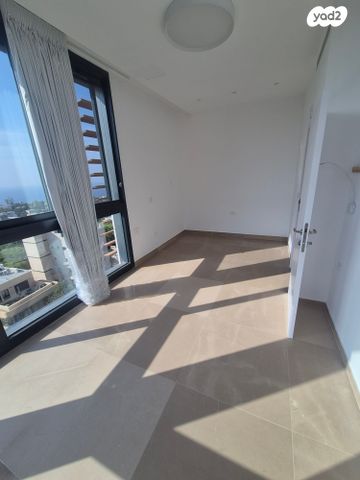 דירה, שדרות הנשיא 99, רמת התשבי, חיפה