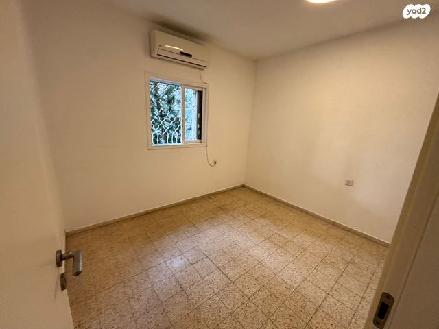 דירה, אצ"ל 17, נווה רם, שיכון מזרחי, רמת גן