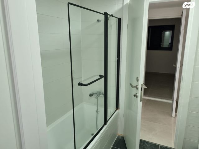 דירה, דרך ארץ 40, עיר היין, אשקלון