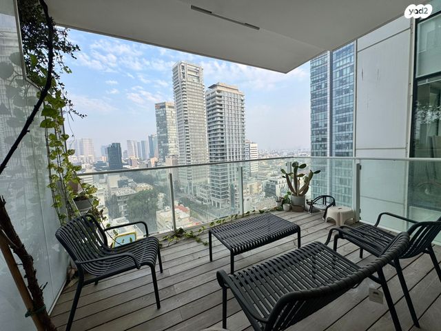 שדרות רוטשילד 17