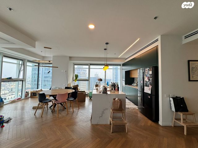 דירה, שדרות רוטשילד 17, לב תל אביב, לב העיר צפון, תל אביב יפו