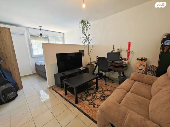 דירה, ההסתדרות, נשר