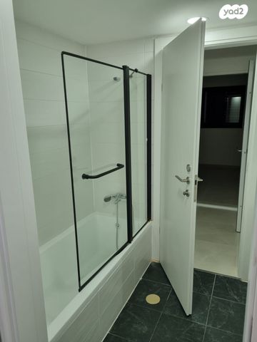 דירה, דרך ארץ 40, עיר היין, אשקלון