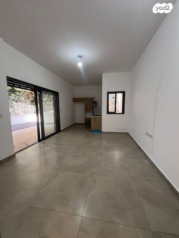 דירת גן, אלרואי 39, תל יהודה, רמת גן