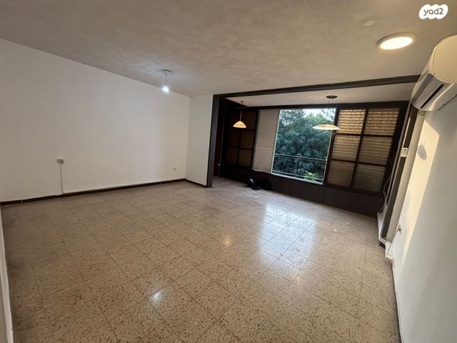 דירה, נתן, שכונת יהלום, מרכז העיר ב, רמת גן