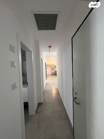 דירת גן, אלרואי 39, תל יהודה, רמת גן