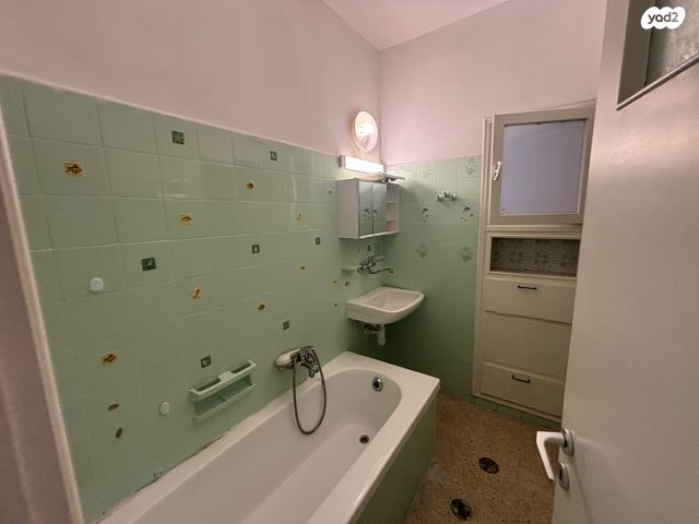 דירה, נתן, שכונת יהלום, מרכז העיר ב, רמת גן