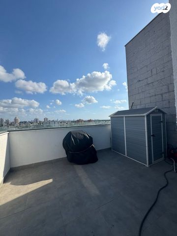 גג/ פנטהאוז, שרה מלכין 7, הרצליה