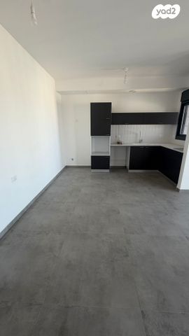 דירה, הרב הרצוג 6, צפון מערב מרכז העיר, נתניה