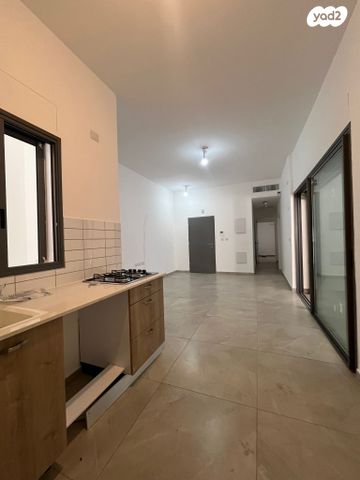 דירת גן, אלרואי 39, תל יהודה, רמת גן