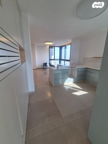 דירה, שדרות הנשיא 99, רמת התשבי, חיפה