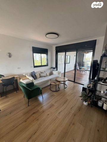 גג/ פנטהאוז, שרה מלכין 7, הרצליה