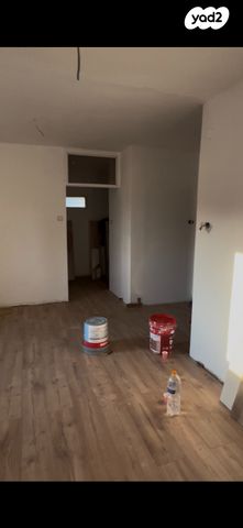 יחידת דיור, רימון, בת חן, בת חן