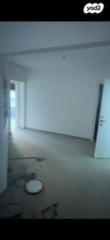 בית פרטי/ קוטג', רימון, בת חן, בת חן