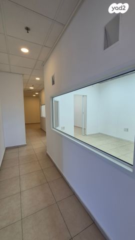 משרדים, משה דיין, פתח תקווה