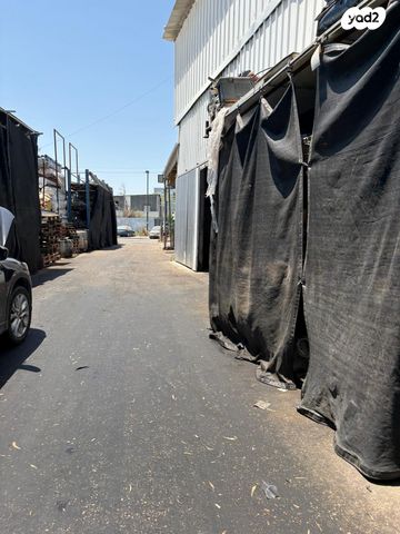 מבני תעשיה, אזור תעשיה נווה נאמן, הוד השרון