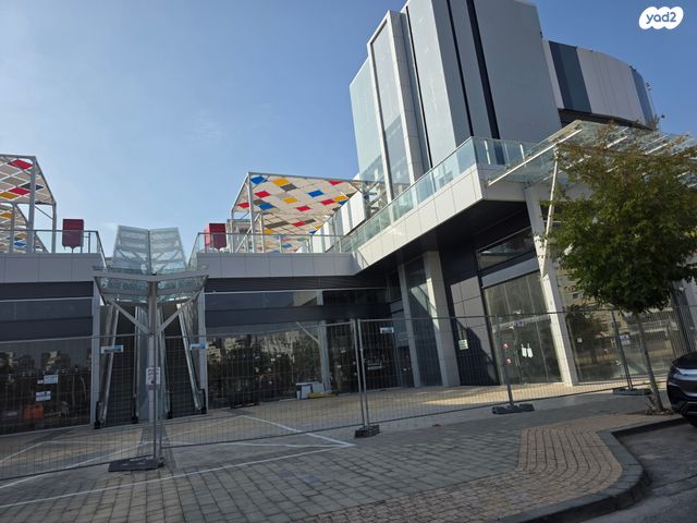 חנויות/ שטח מסחרי, יער בן שמן, נופים, מודיעין מכבים רעות