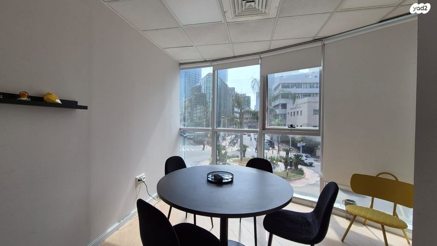 משרדים, חרוזים, רמת גן