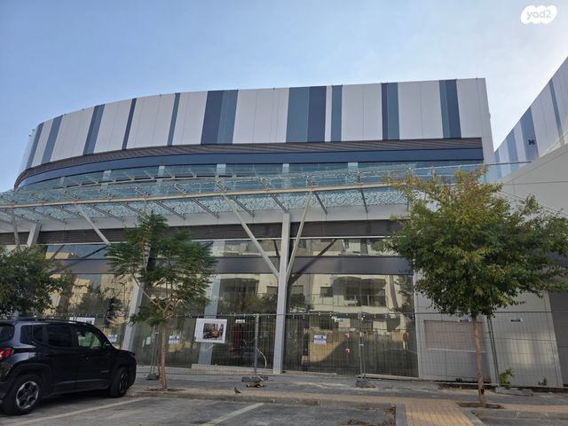 חנויות/ שטח מסחרי, יער בן שמן, נופים, מודיעין מכבים רעות