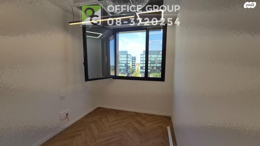 משרדים, פרופ' אברהם פצ'ורניק, שאר העיר, נס ציונה