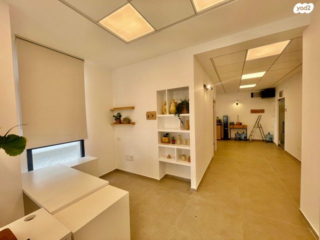 משרדים, יצחק נבון, עפולה