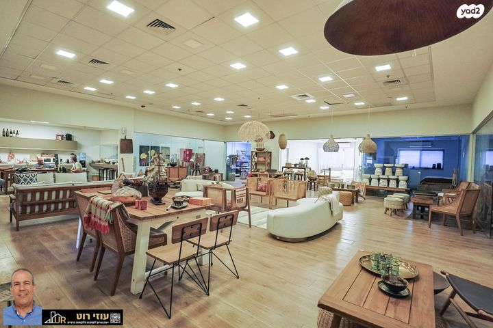 מבני תעשיה, כפר קאסם