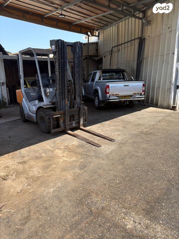 מבני תעשיה, אזור תעשיה נווה נאמן, הוד השרון