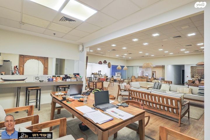 מבני תעשיה, כפר קאסם