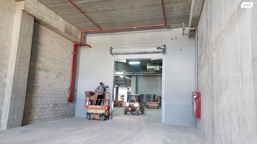 אולמות, כפר סבא